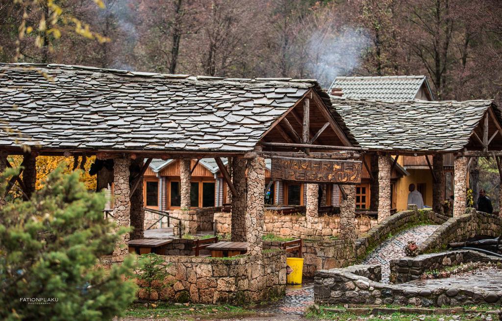 Hotel Farma Sotira Leskovik Esterno foto